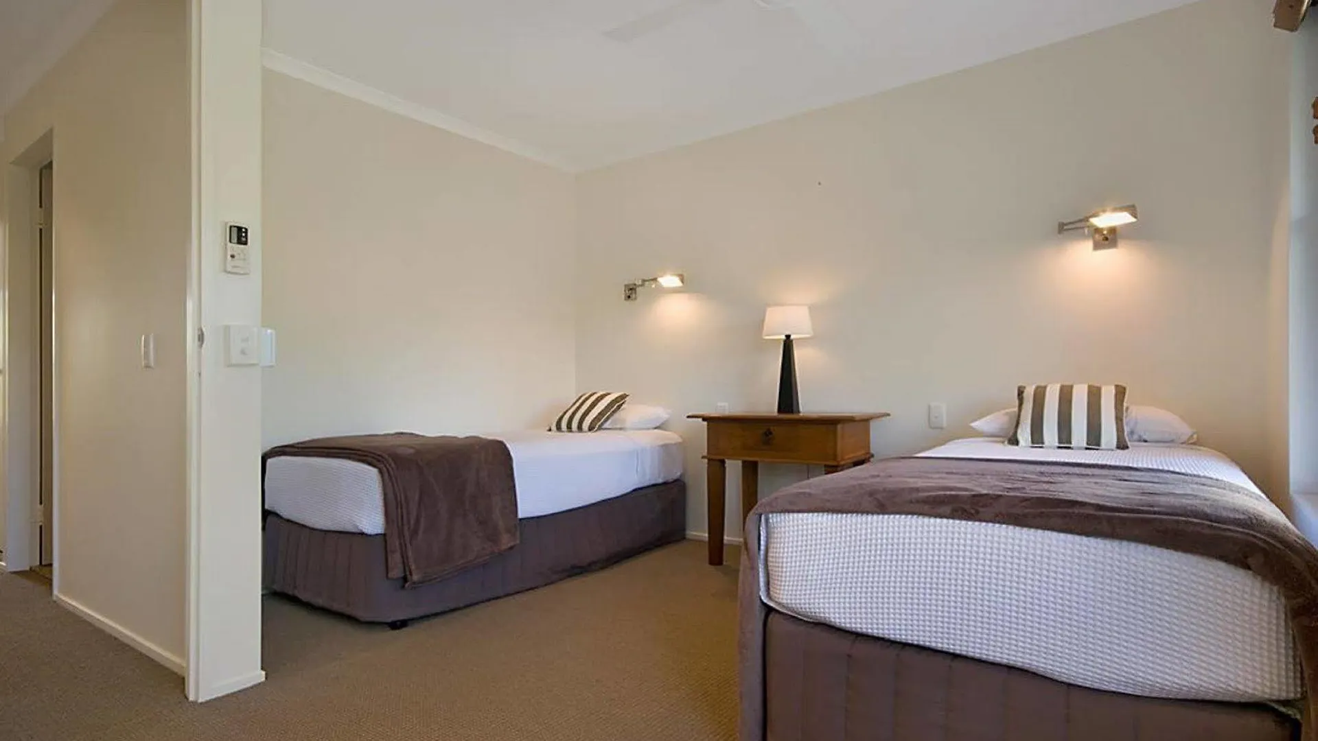 Apartmanhotel Skippers Cove Waterfront Resort Noosaville